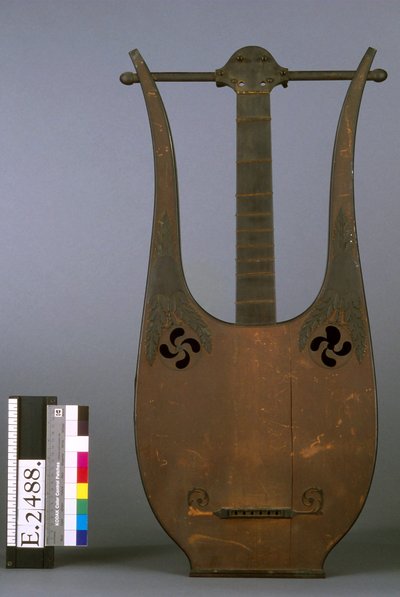 Guitare-lyre