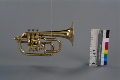 Bugle à pistons en mi bémol