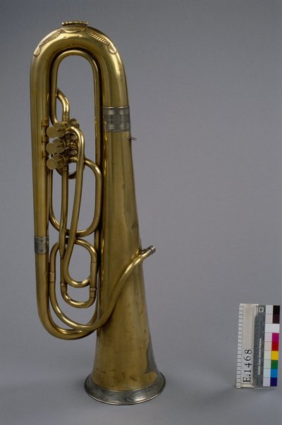 Bombardon en fa (tuba basse)