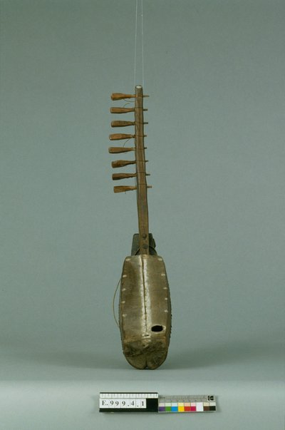 Harpe arquée "ngombi"