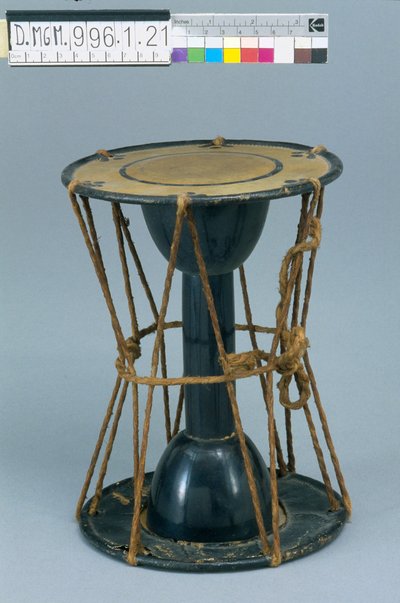 Tambour en sablier "kotsuzumi"