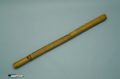 Cithare tubulaire "valiha"