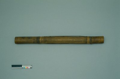 Cithare tubulaire "valiha"