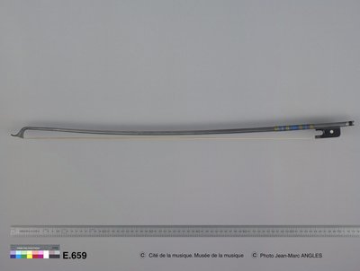 Archet de violoncelle