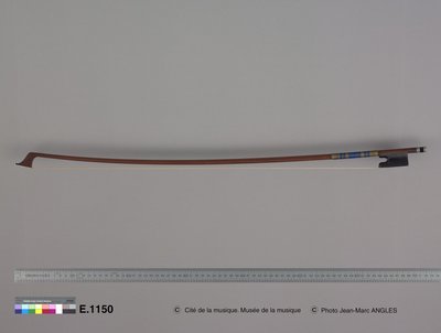 Archet de violoncelle