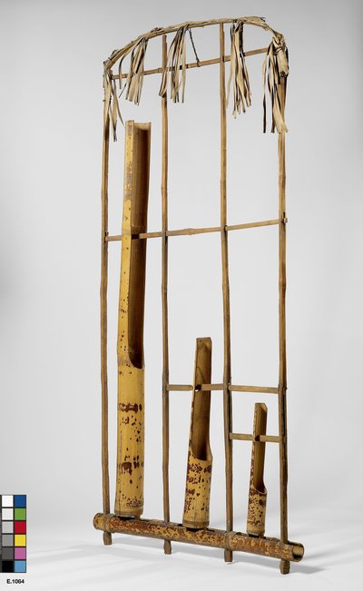 Bambous oscillants "angklung"