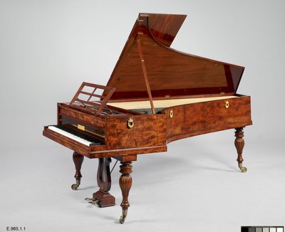 Piano à queue