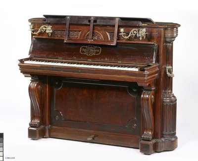 Piano droit transpositeur