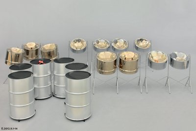 Ensemble de steelpans