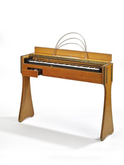 Ondes Martenot et leur piétement