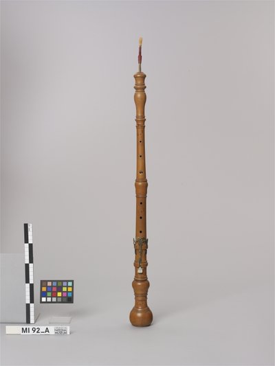 Oboe d'amore, 3 Klappen