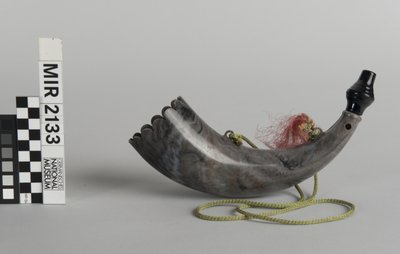 Blasharmonika in Form eines Jägerhorns