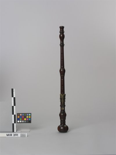 Oboe d'amore, 3 Klappen