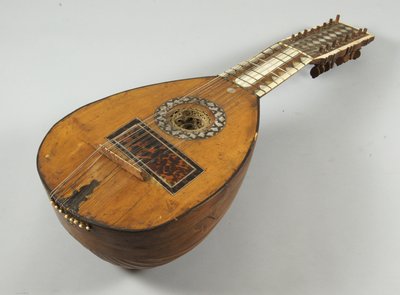 mandolone