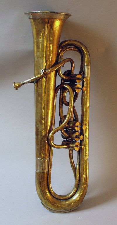 tuba i F