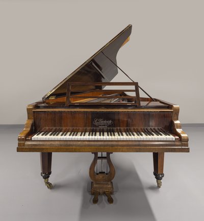 grand piano