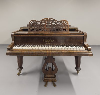 grand piano