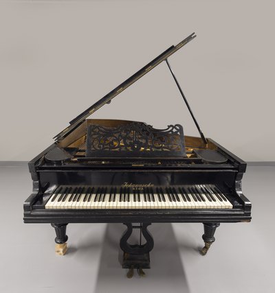 grand piano