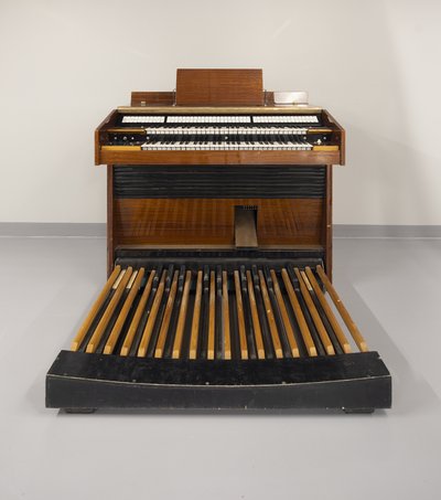 electric organ