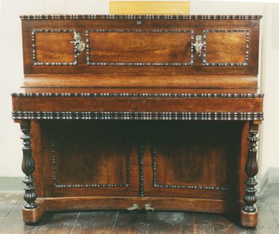 Piano droit