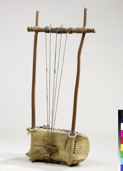 Lyre ("krar" ou "kerar")