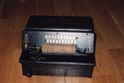 Gem roller organ