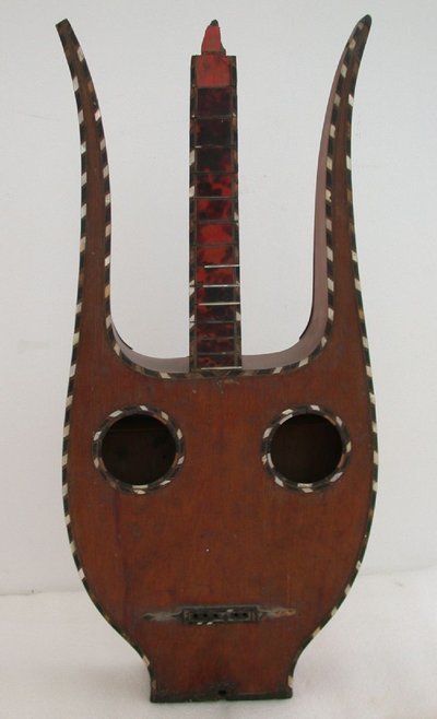 Lyre-guitare