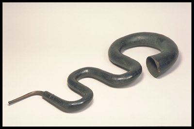 Serpent courbé d'église