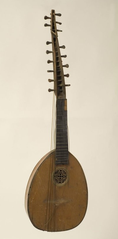 Cistre théorbé