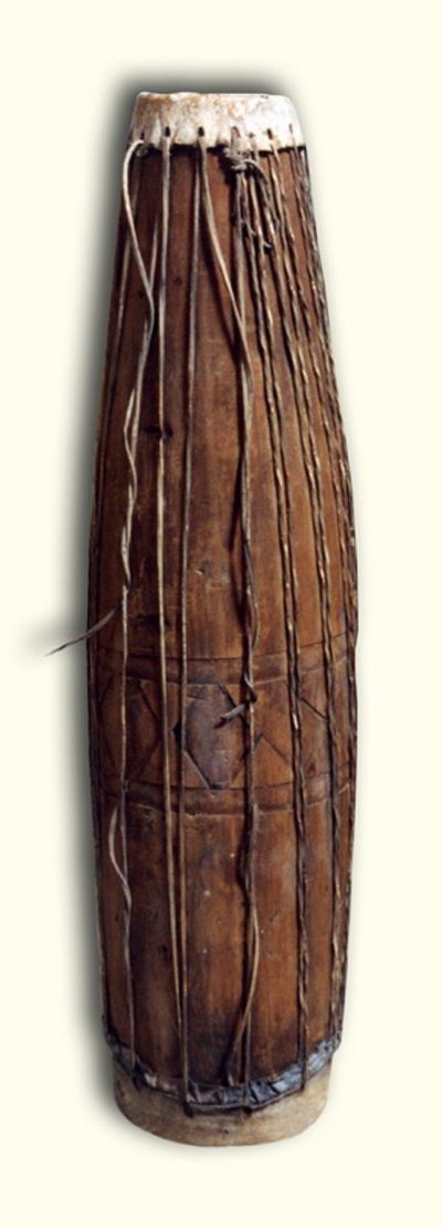 Tambour galbé à deux peaux