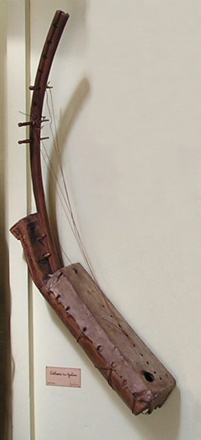 Harpe arquée