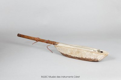 Luth naviforme malien