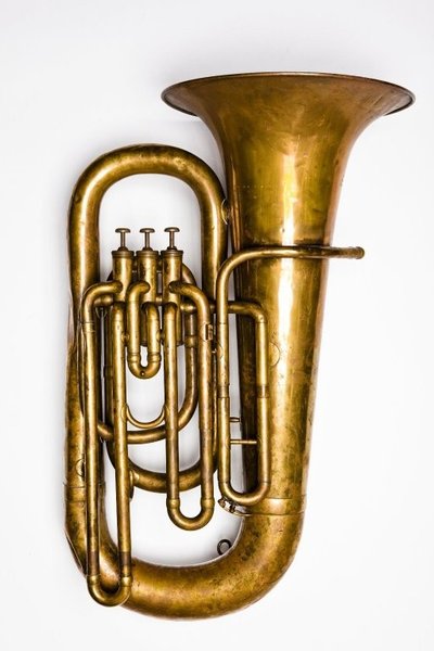 Bombardon. Nominal pitch: E?.