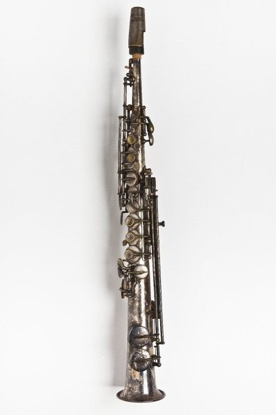 Soprano saxophone. Nominal pitch: C.