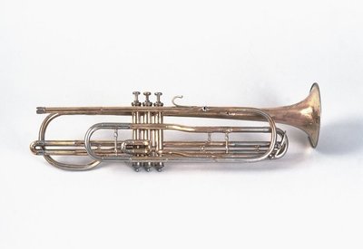 Bass trumpet. Nominal pitch: 9-ft B♭.