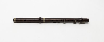 Transverse flute in B-flat (A-flat)