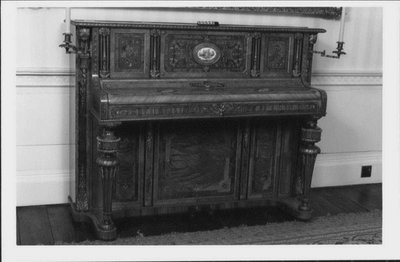 Upright pianoforte