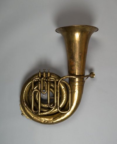 Bass tuba