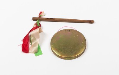 Gong beater