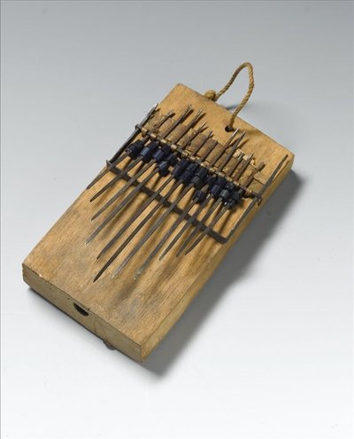 Thumb piano