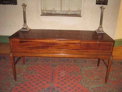 Square piano