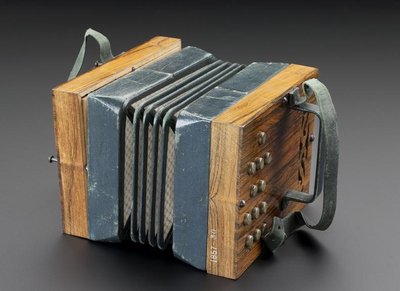 Wheatstone concertina