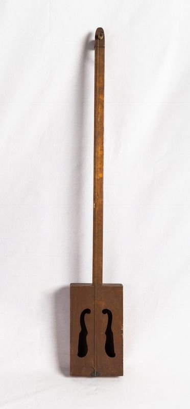 One-string fiddle