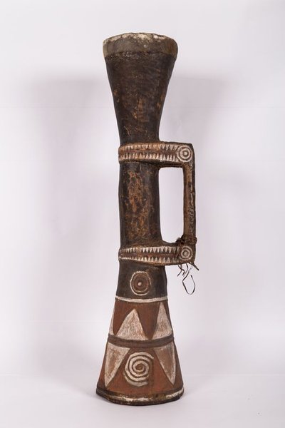 Hourglass drum