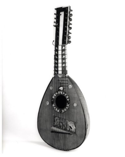 Mandolone
