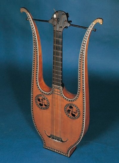 Lyre guitar