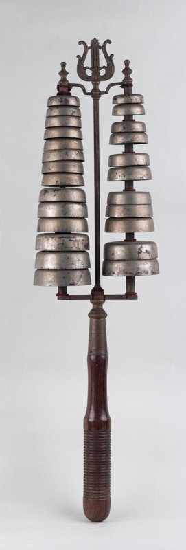 Bell lyre