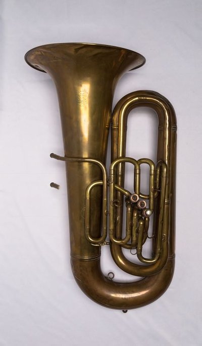 Bass tuba (low B flat)