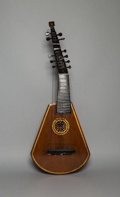 Harp-lute