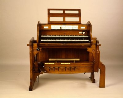 Church organ console